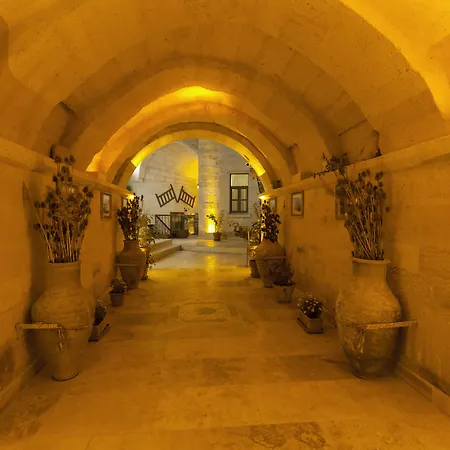 Отель Magic Cave House 3*