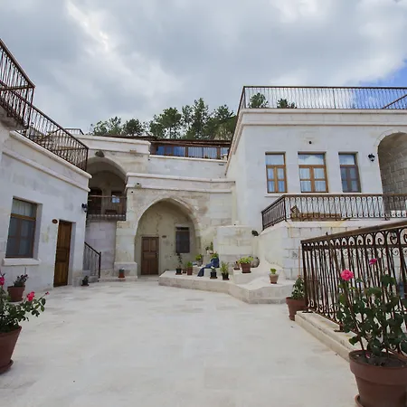 Отель Magic Cave House 3*