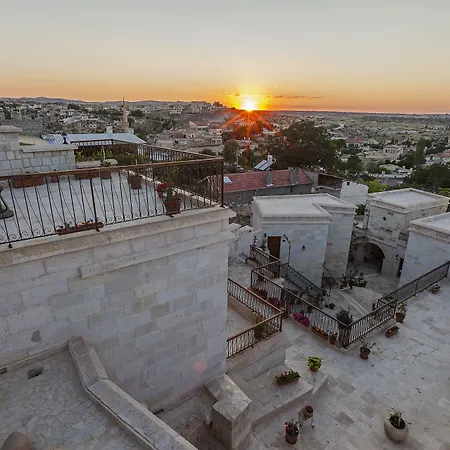 Magic Cave House Отель