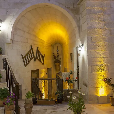 Magic Cave House Hotel 3*