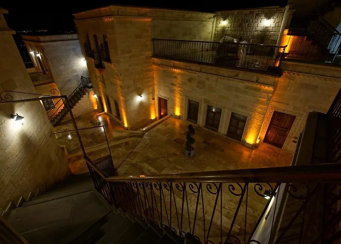 Magic Cave House Hotel 3*